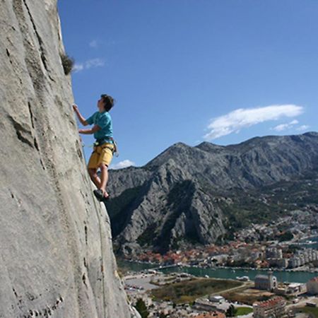 Apartman Gusar -Top Position, Close To The Center And The Beach, Fully Equipped Omiš Extérieur photo