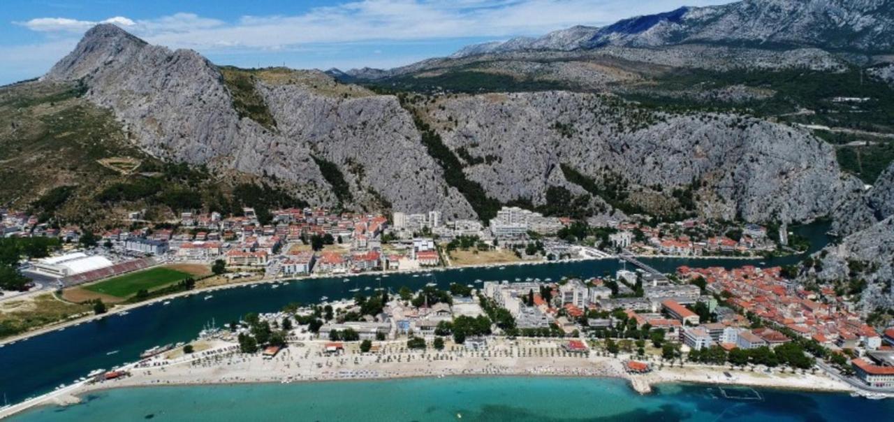 Apartman Gusar -Top Position, Close To The Center And The Beach, Fully Equipped Omiš Extérieur photo