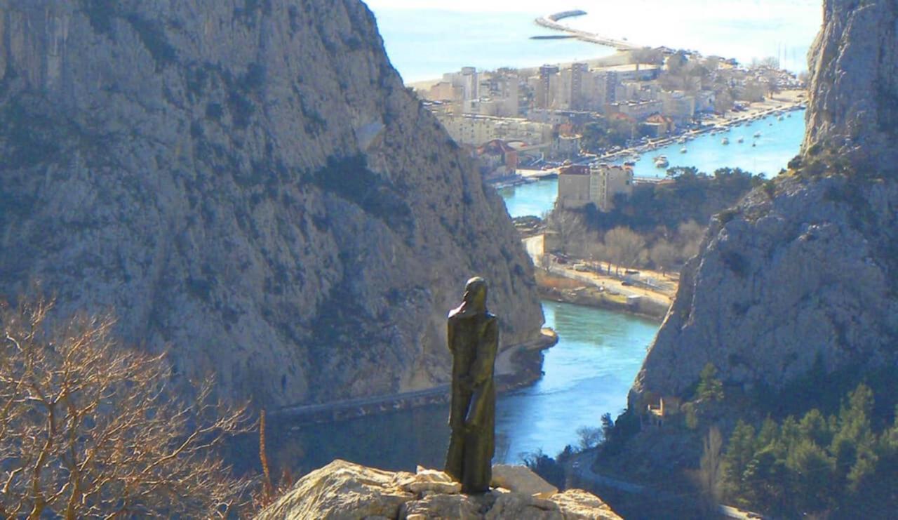 Apartman Gusar -Top Position, Close To The Center And The Beach, Fully Equipped Omiš Extérieur photo